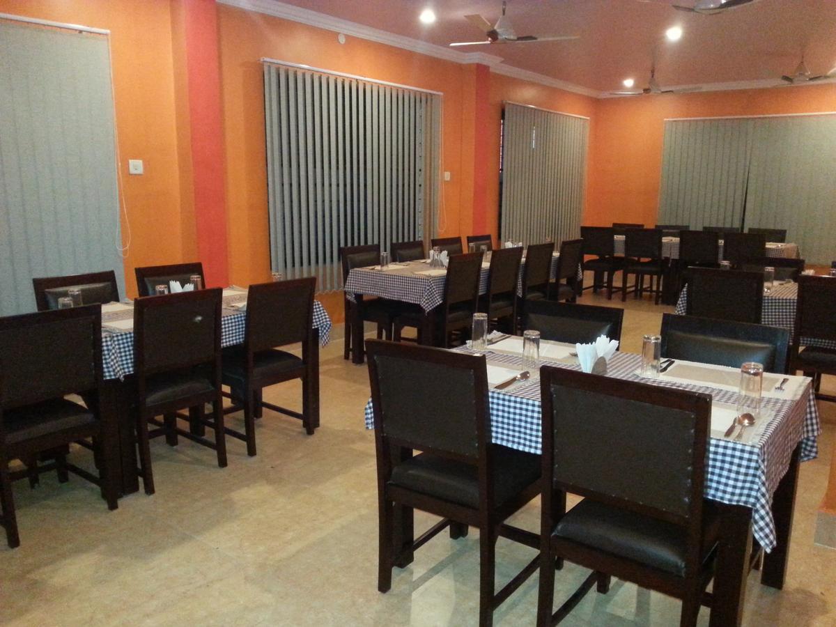 Hotel Stupa Lumbini Екстериор снимка